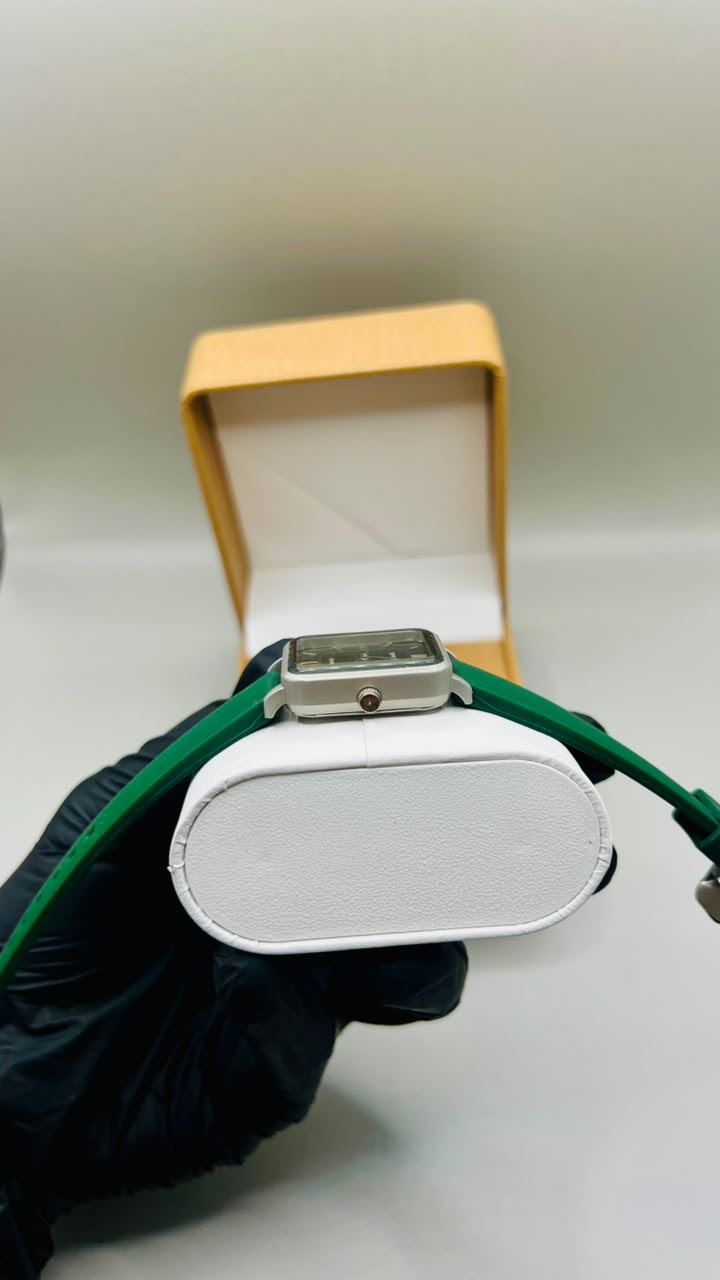 women premium green watch