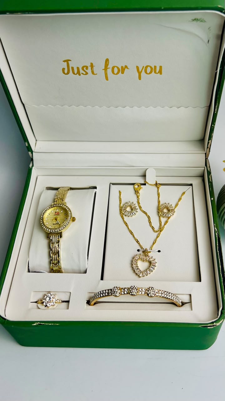Luxury Women’s Gold Watch & Jewelry Gift Set