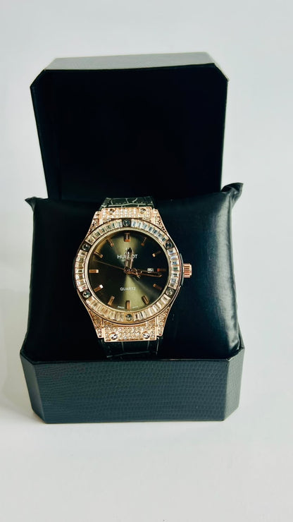 Hublot Classic Fusion Diamond Edition – Rose Gold & Textured Strap